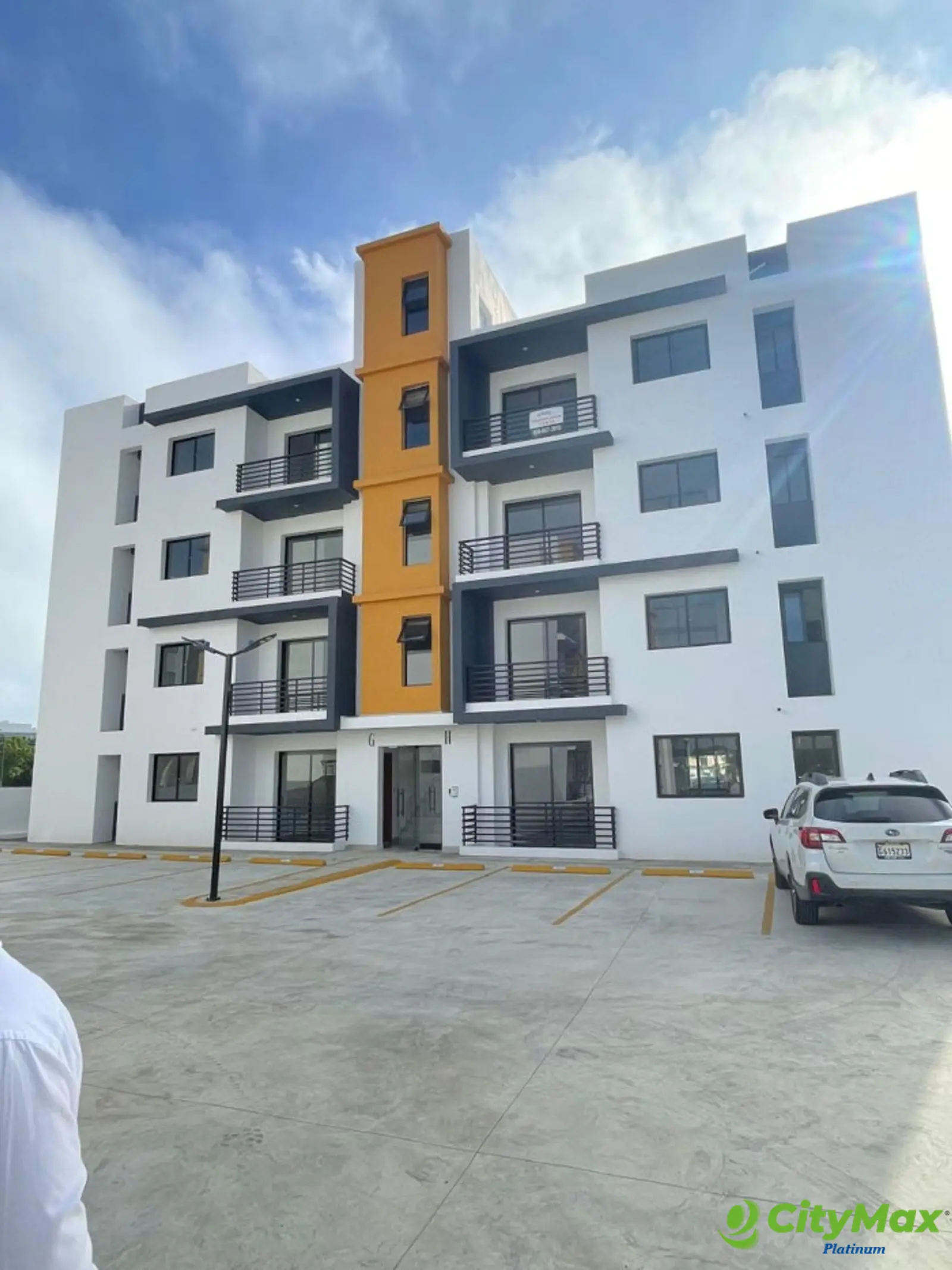 Apartamento nuevo en venta en los Alamos, Santiago - foto 1