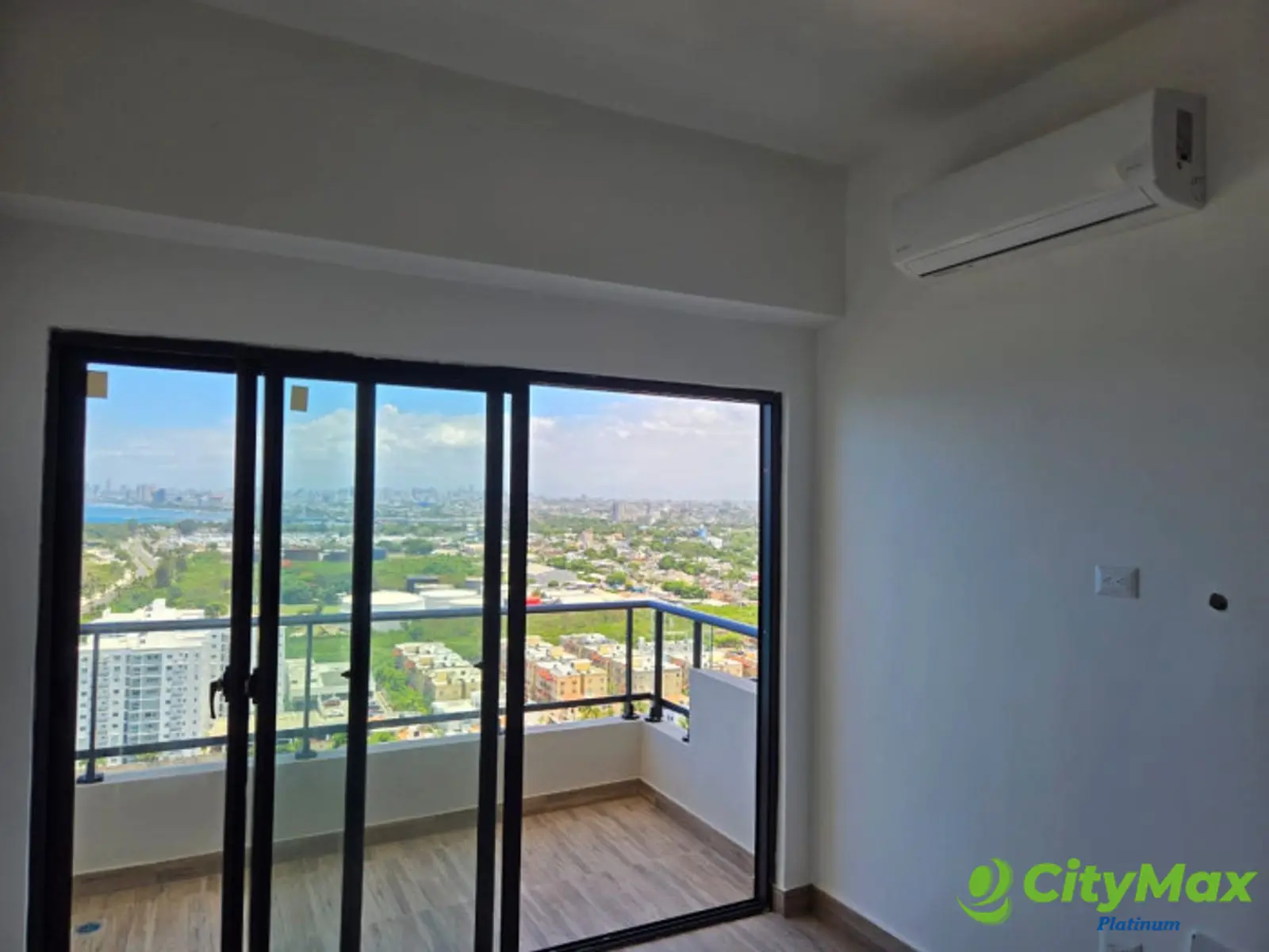 Apartamento de 1 Habitación con Vista al Mar en venta - foto 5