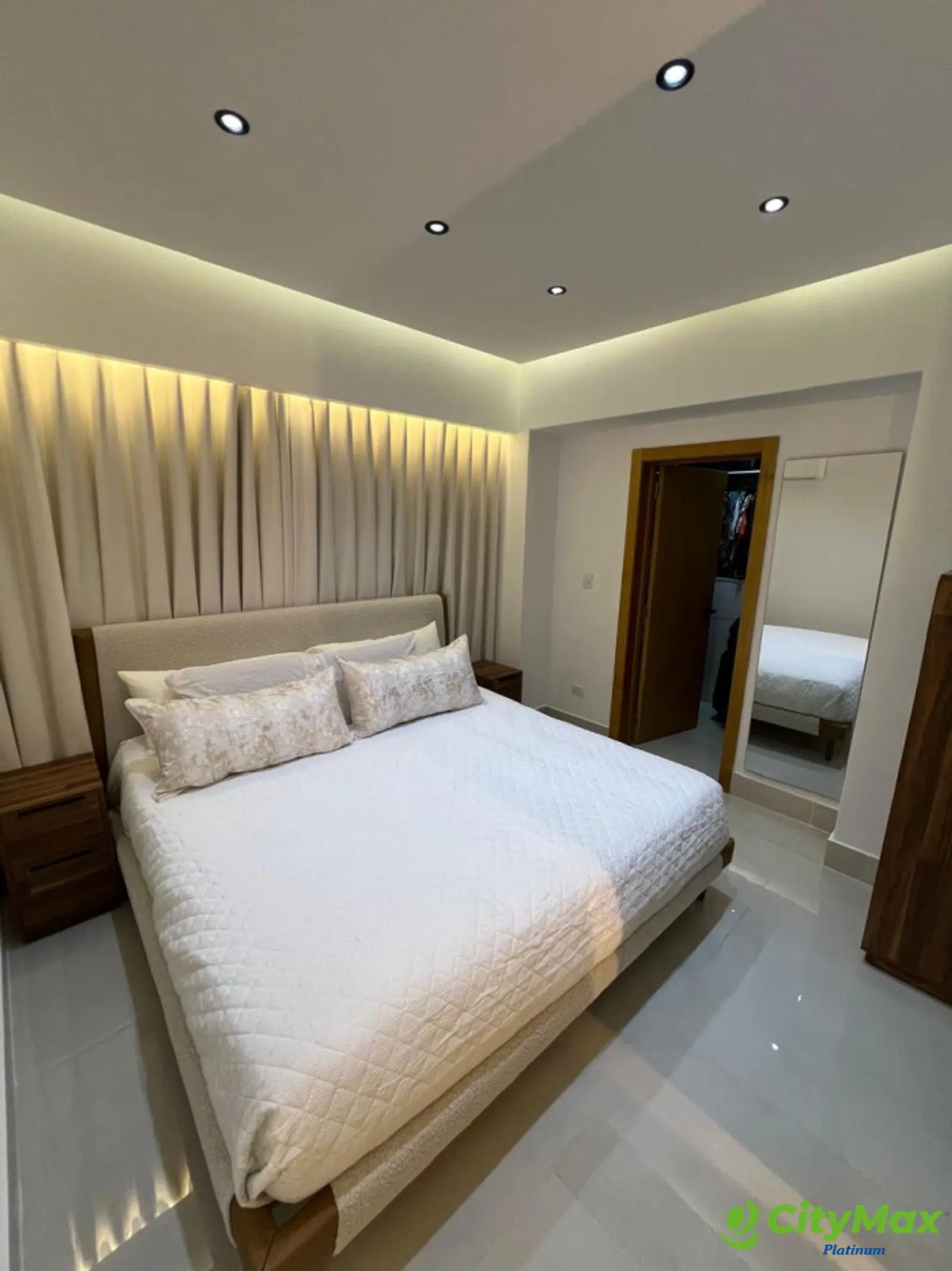Apartamento Amueblado en Venta, La Esperilla - foto 10