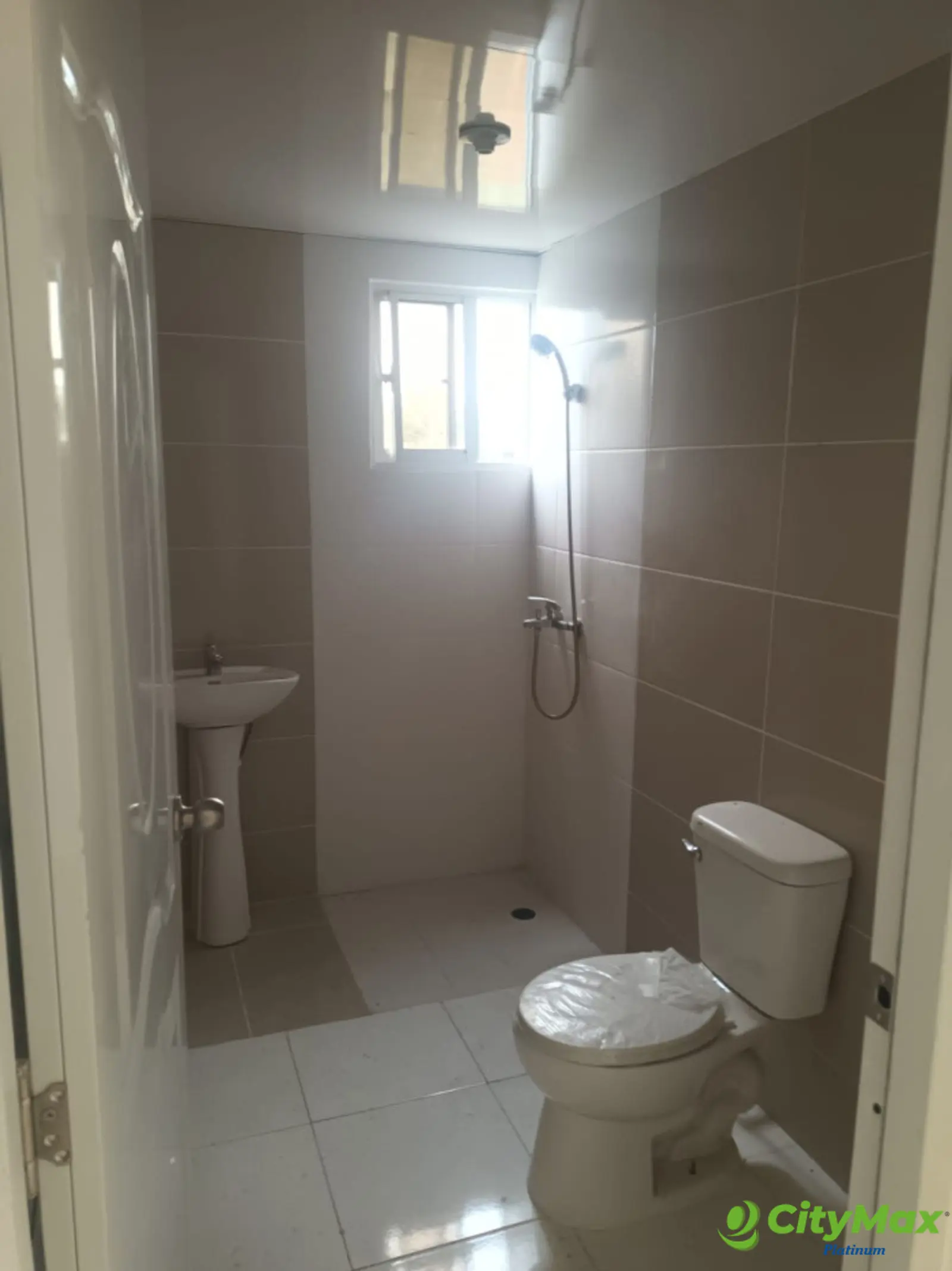 Apartamento con Terraza 72Mts en venta en Santo Domingo - foto 11